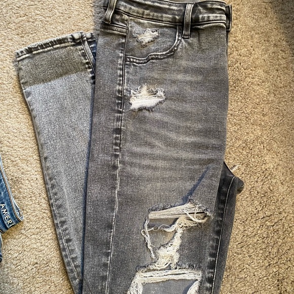 American Eagle Outfitters Women's Skinny Jeans - Light Blue and Dark Gray - Picture 4 of 4
